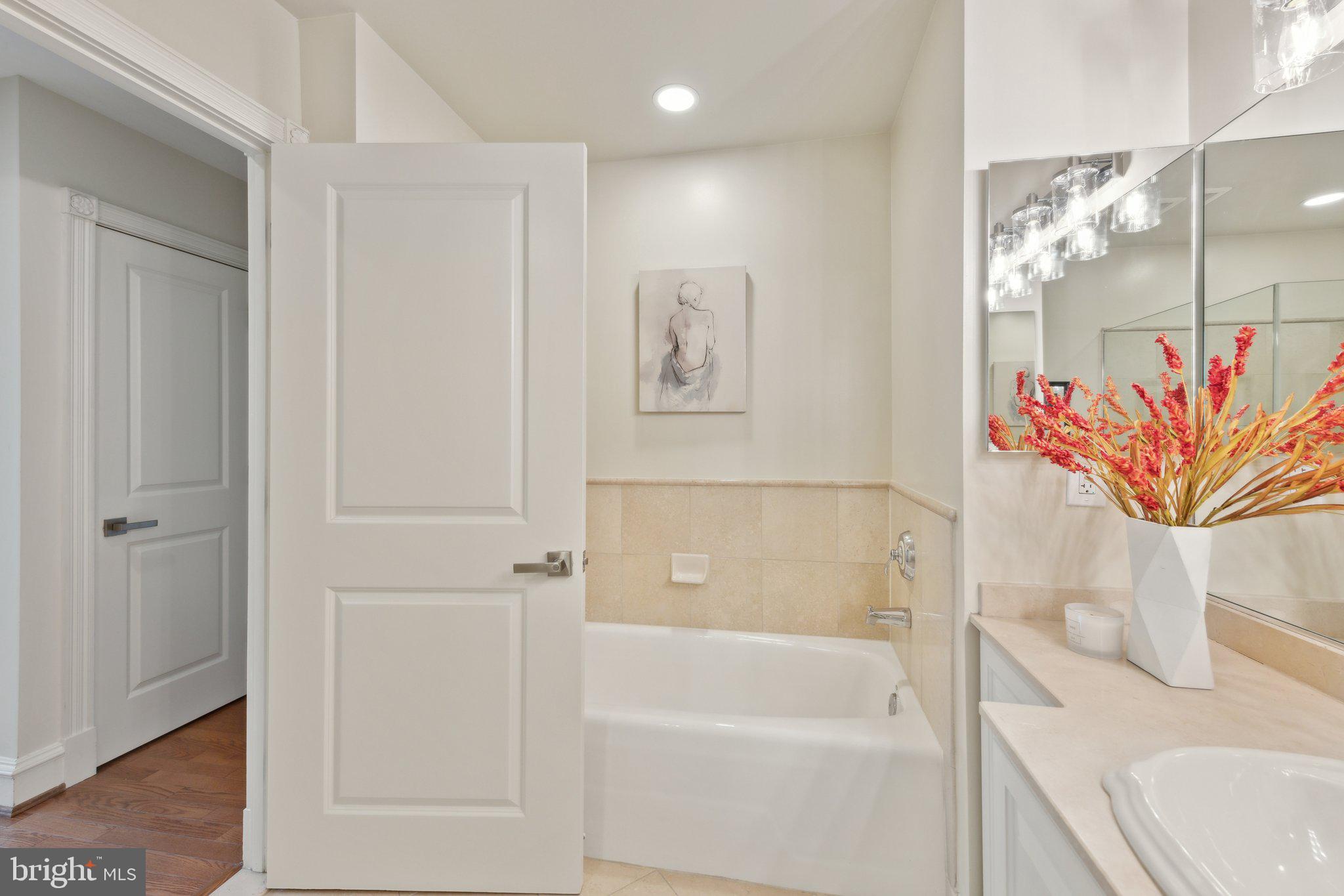 2600 Pennsylvania Ave NW #3a