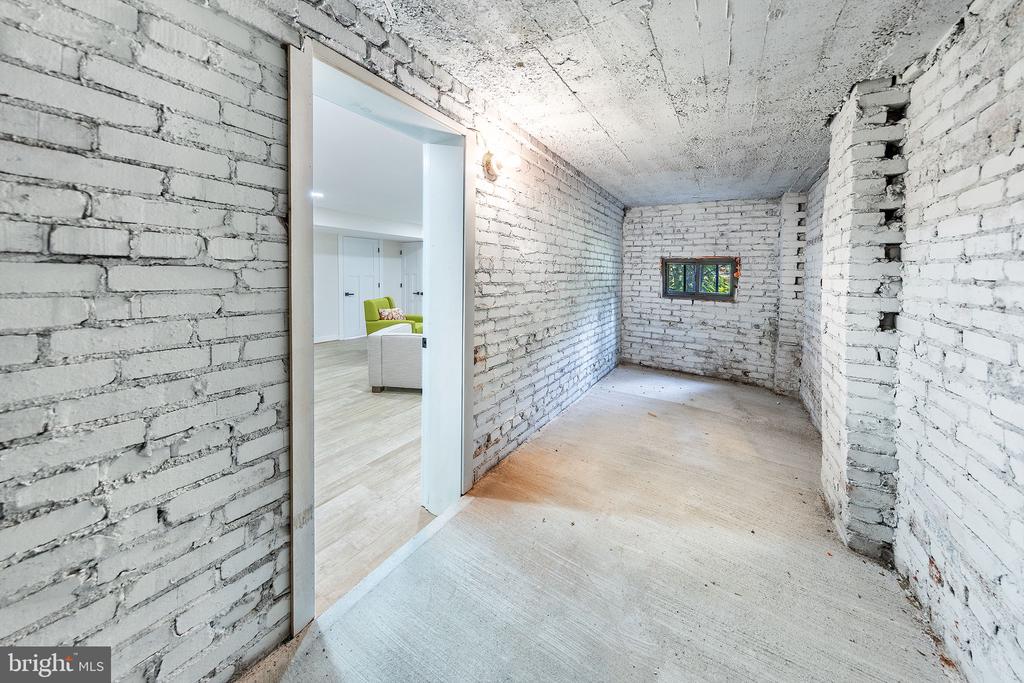 801 VAN BUREN STREET NW