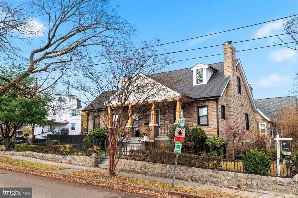 801 VAN BUREN STREET NW