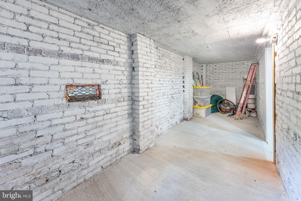 801 VAN BUREN STREET NW