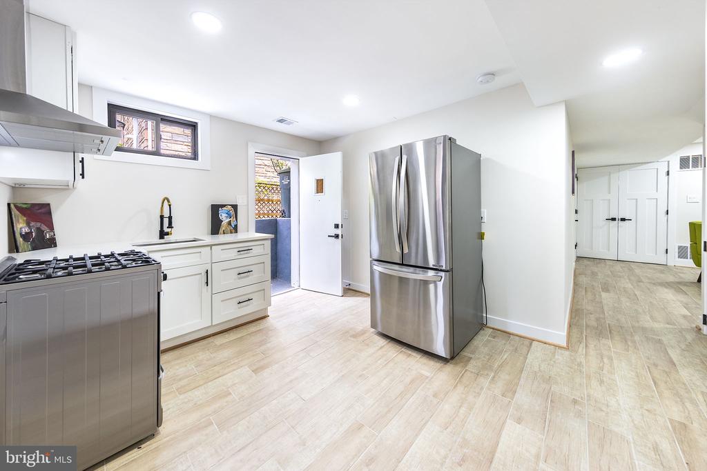 801 VAN BUREN STREET NW