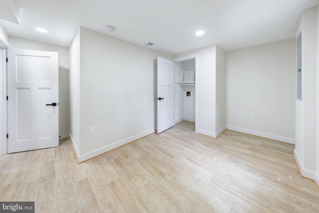 801 VAN BUREN STREET NW