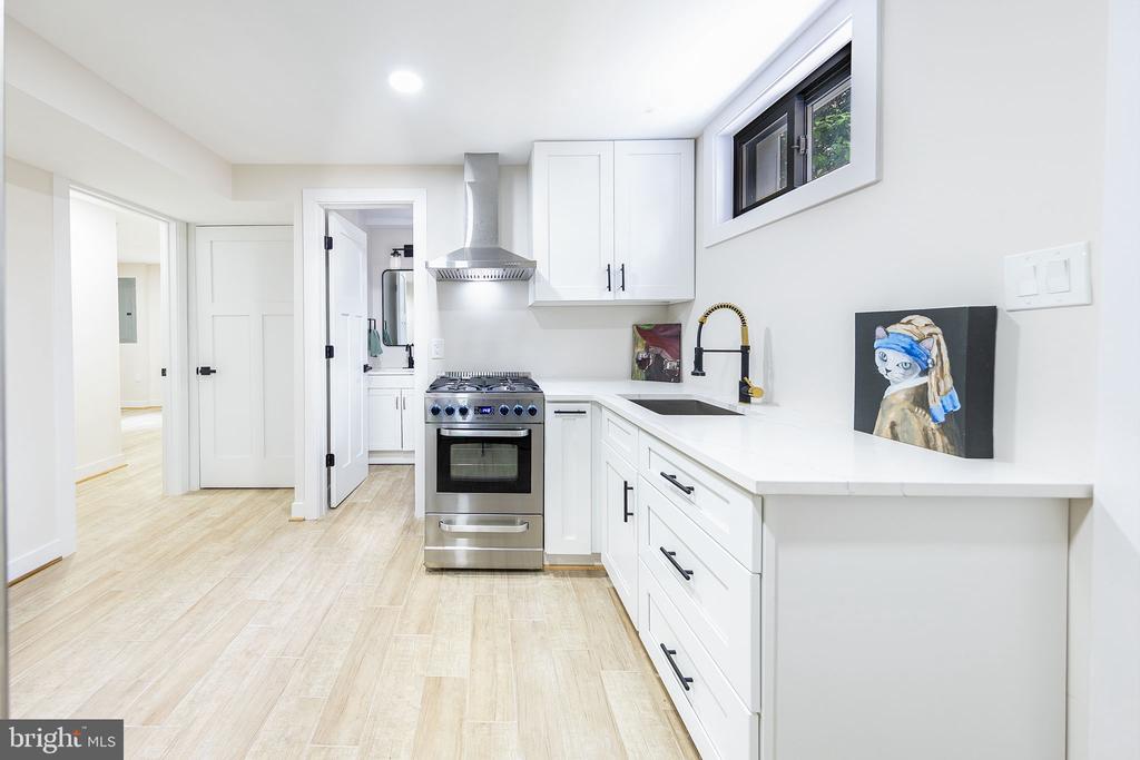801 VAN BUREN STREET NW