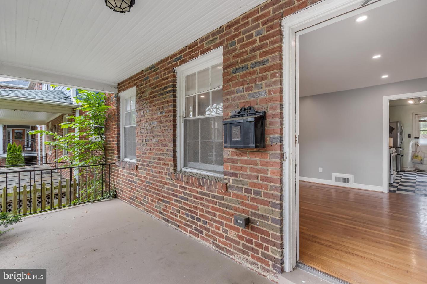 5520 North Capitol St NW