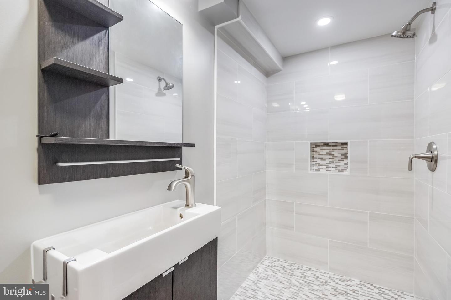 5520 North Capitol St NW