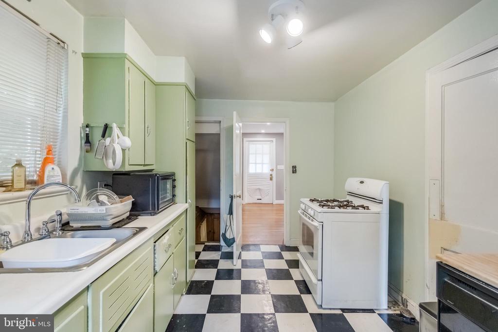 5520 North Capitol St NW
