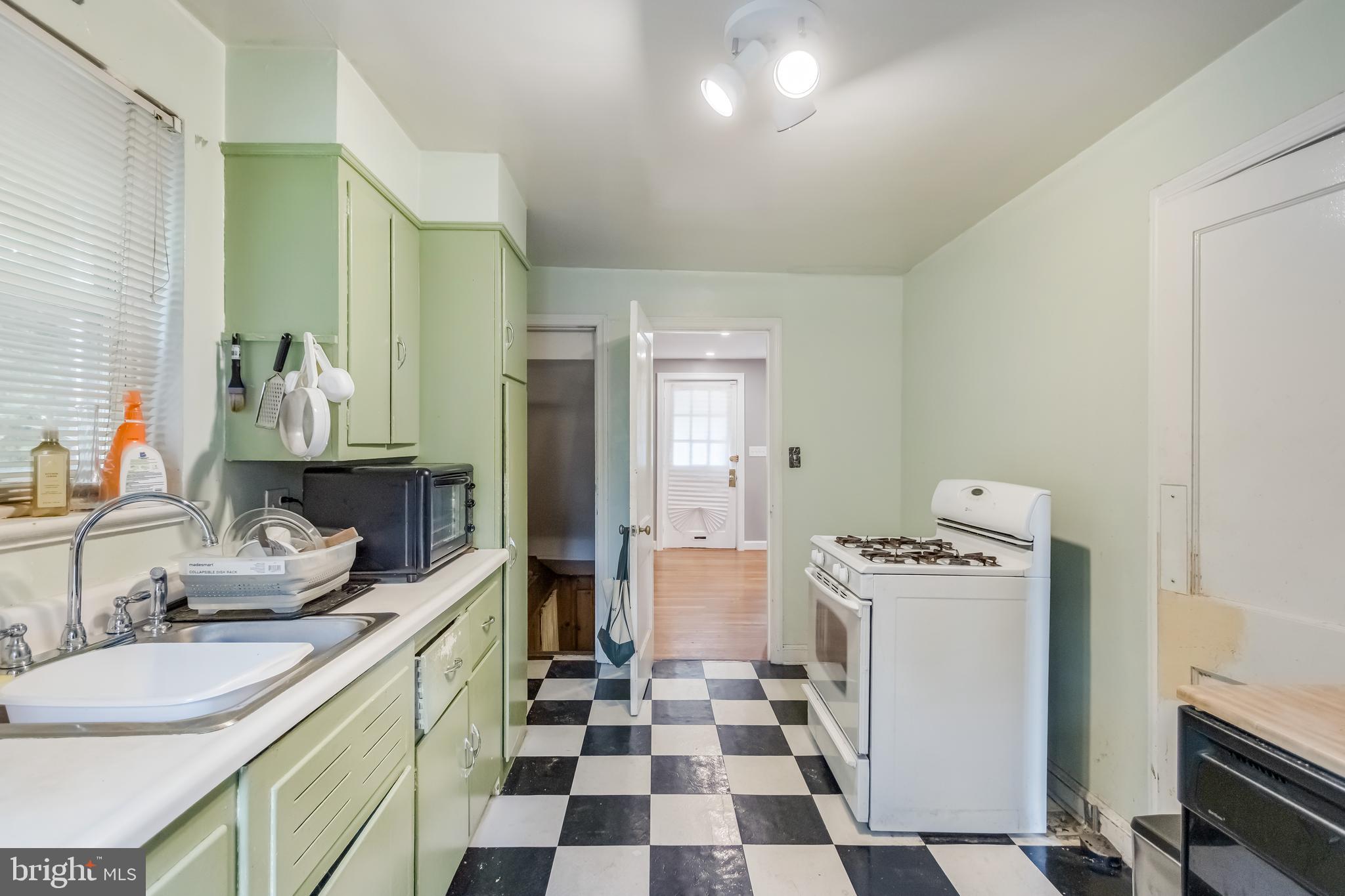 5520 North Capitol St NW