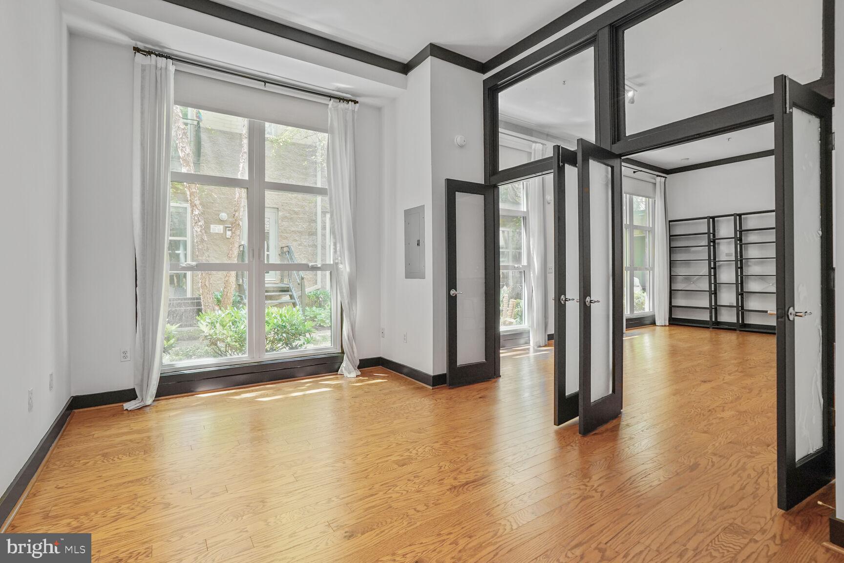 2380 CHAMPLAIN ST NW #104