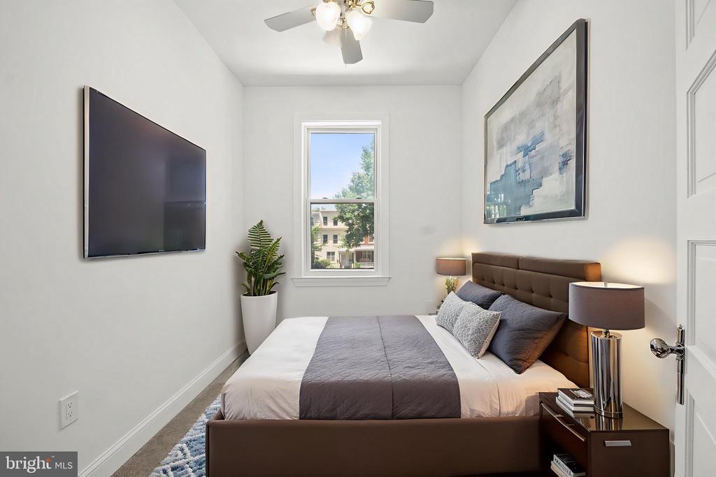 2419 North Capitol St NE