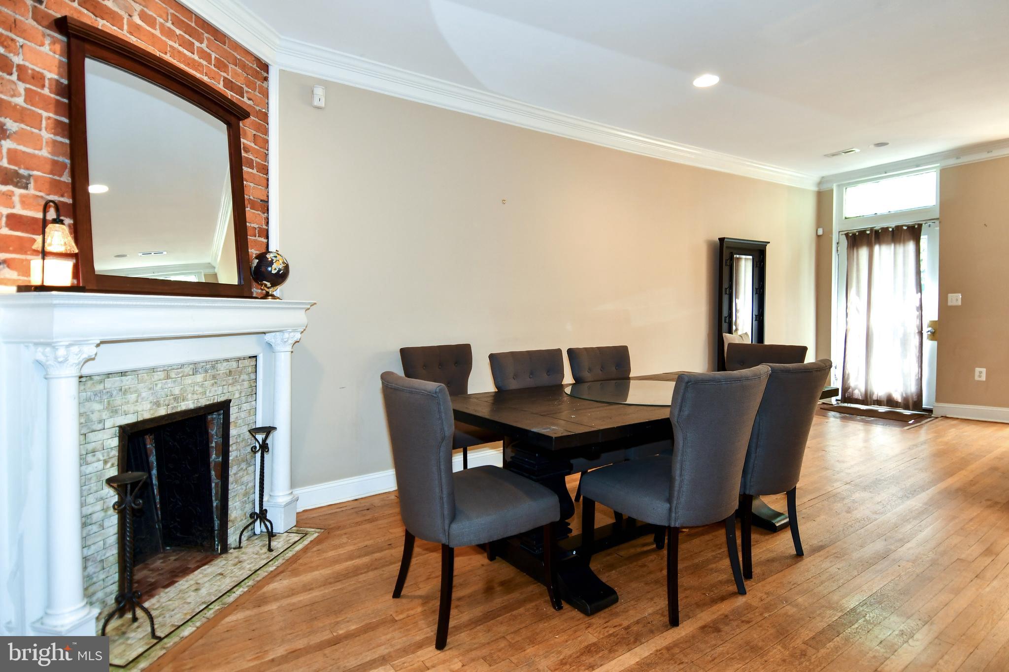 11 R ST NW