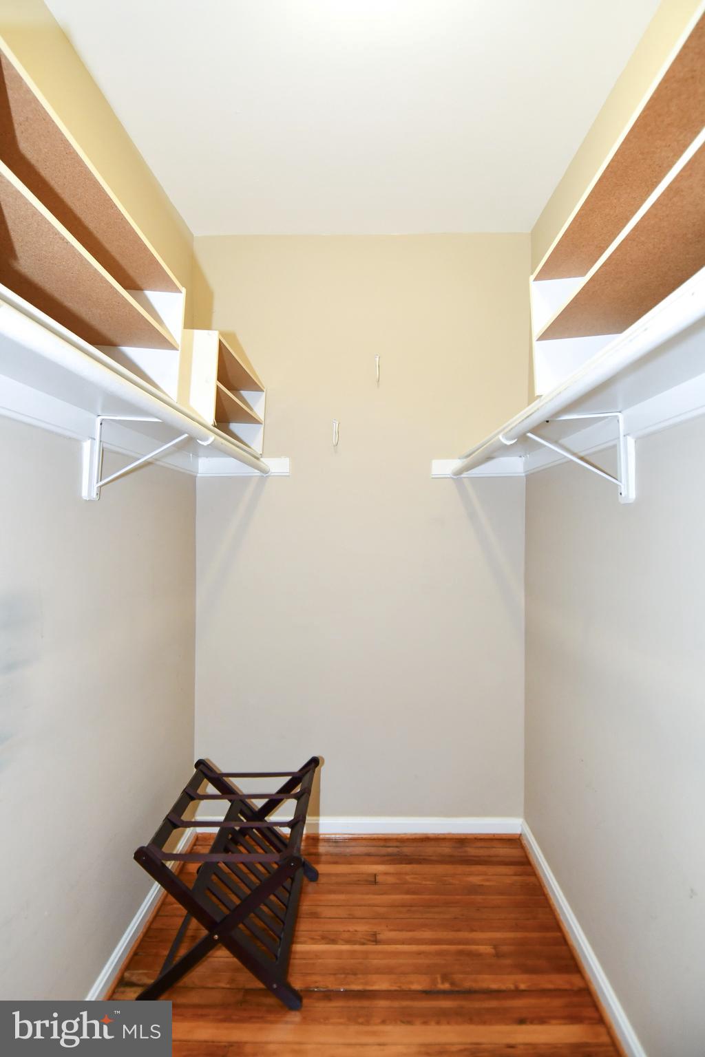 11 R ST NW