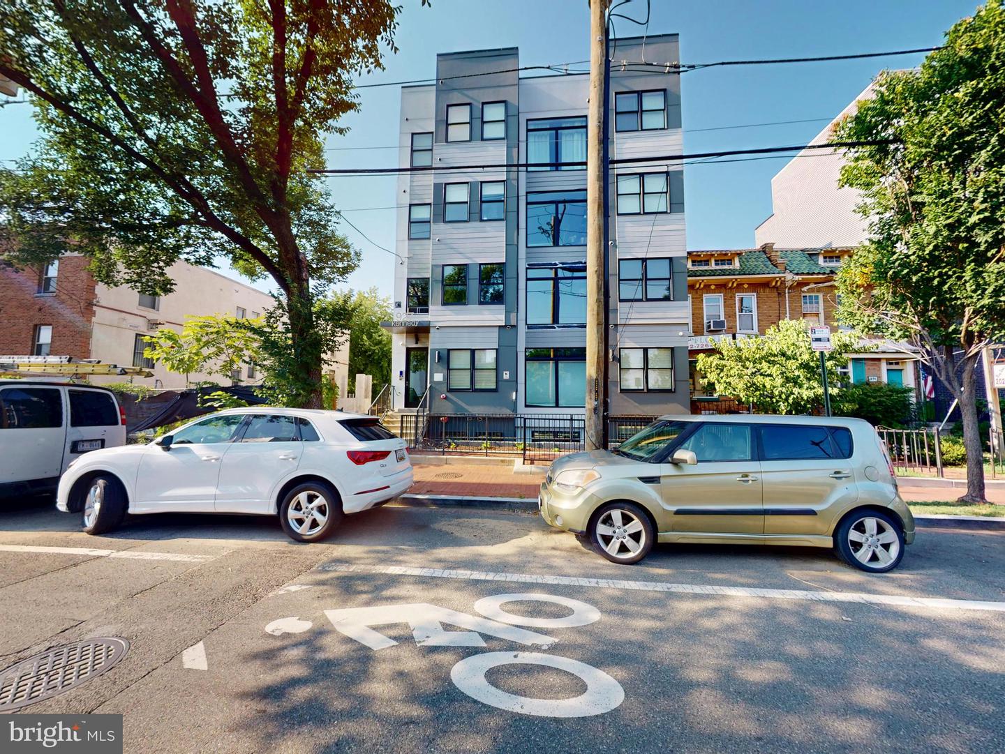 927 KENNEDY ST NW #303