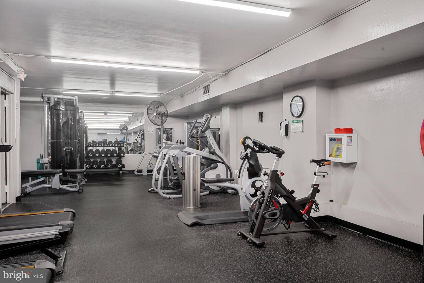 2939 van Ness St NW #405