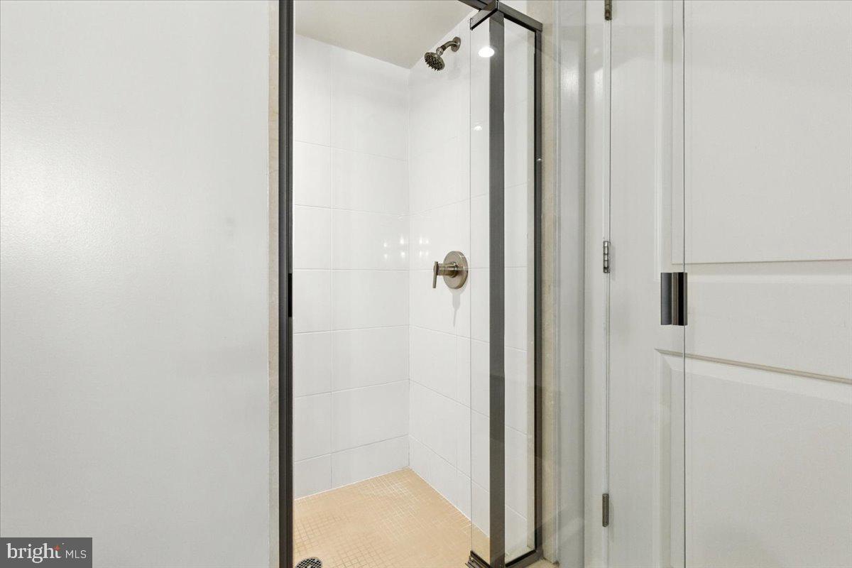 1025 1ST STREET SE 612