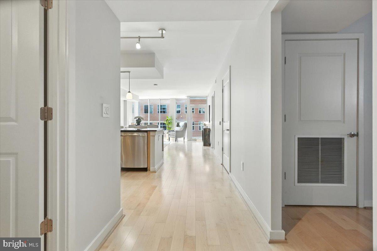 1025 1ST STREET SE 612