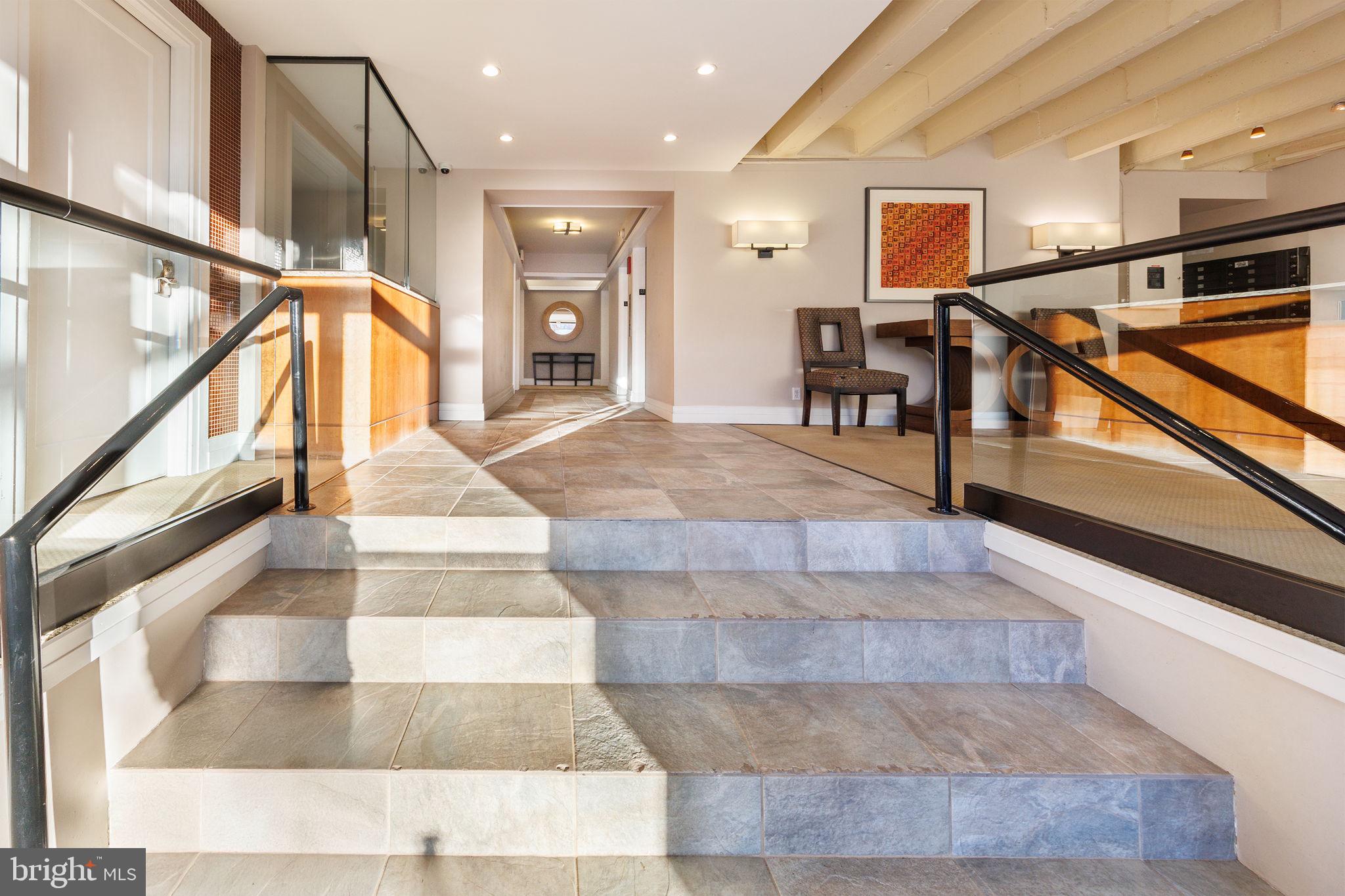 3315 WISCONSIN AVENUE NW B1