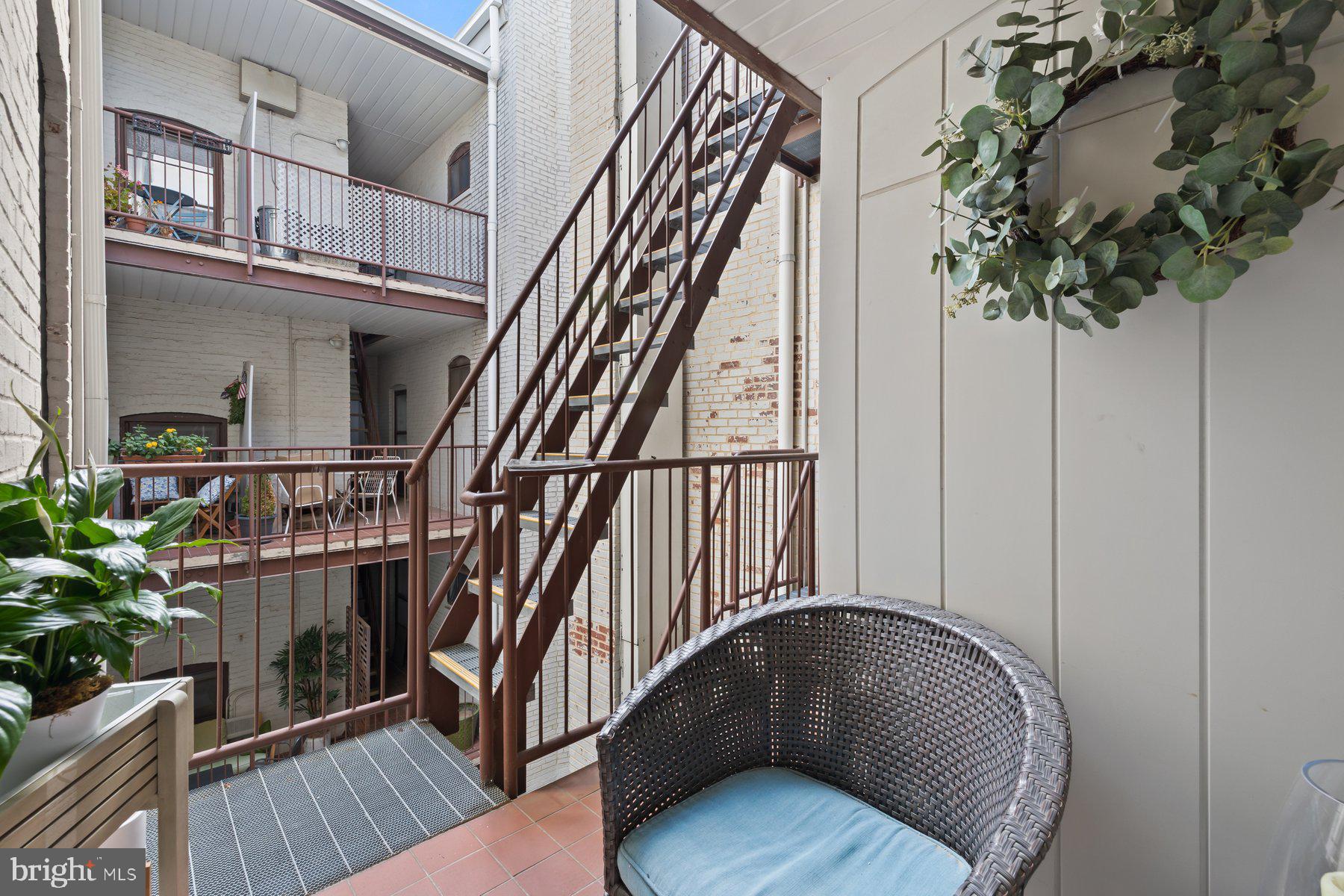 3020 DENT PLACE NW 30W