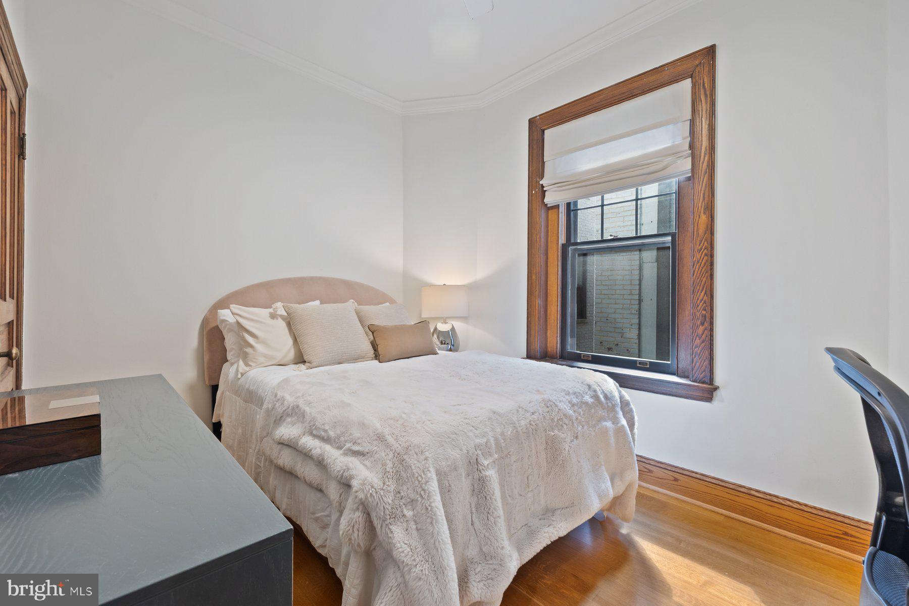 3020 DENT PLACE NW 30W