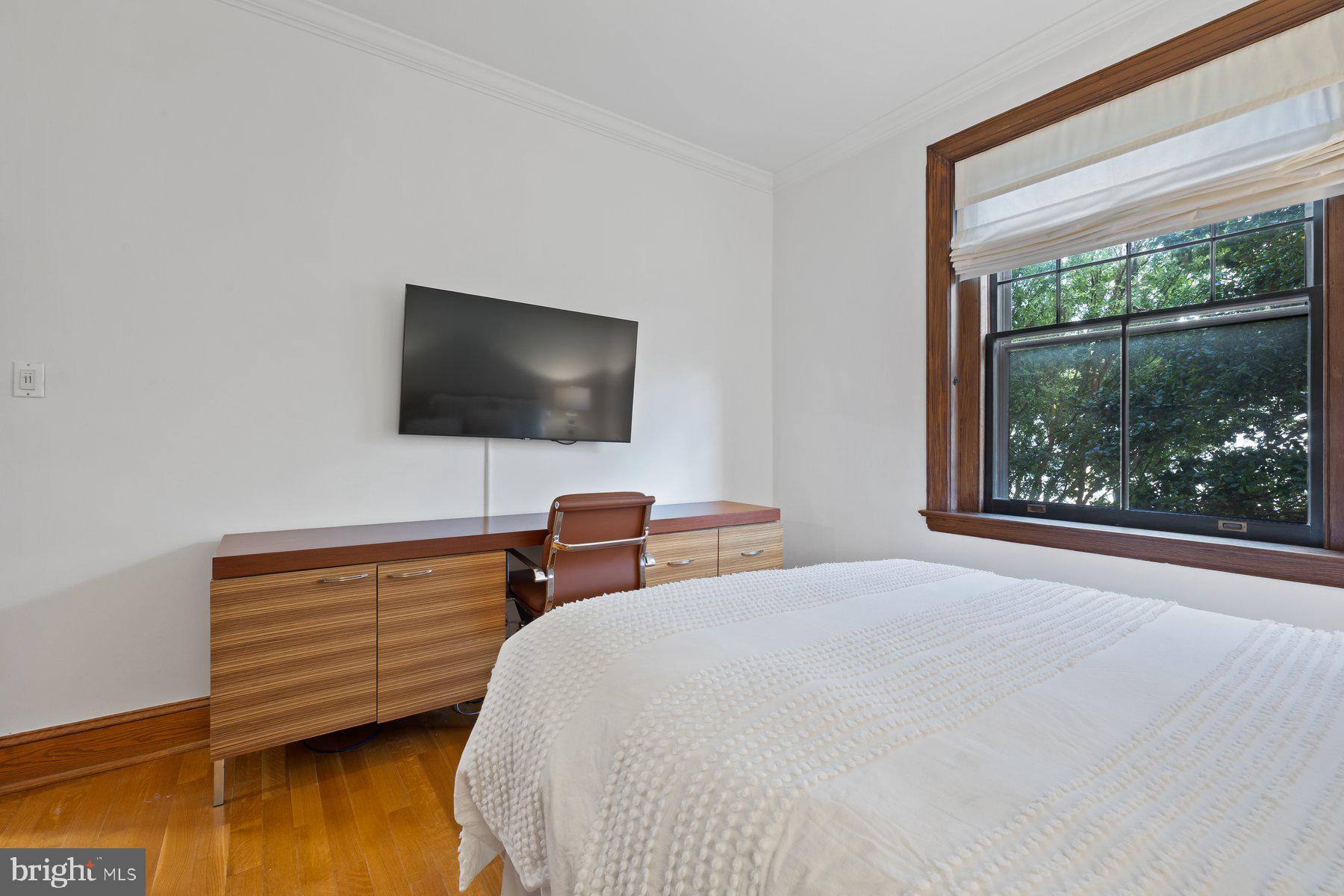 3020 DENT PLACE NW 30W