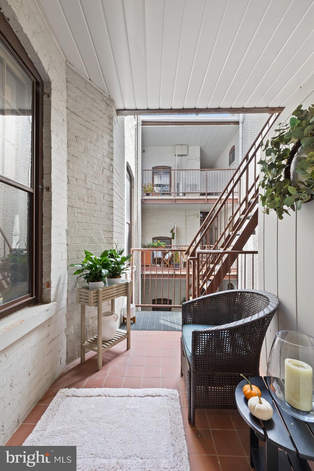 3020 DENT PLACE NW 30W