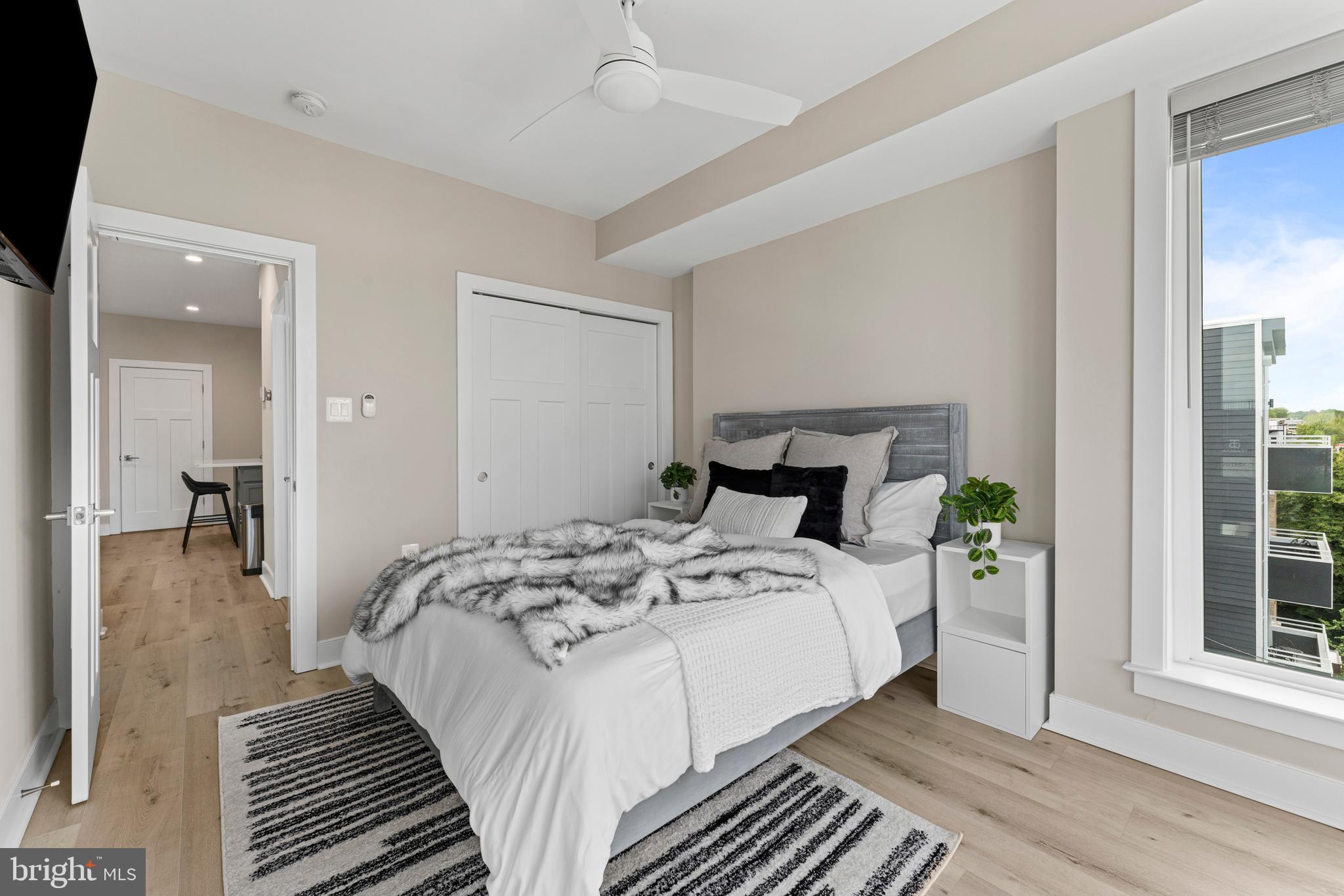 818 NW KENNEDY STREET NW 9