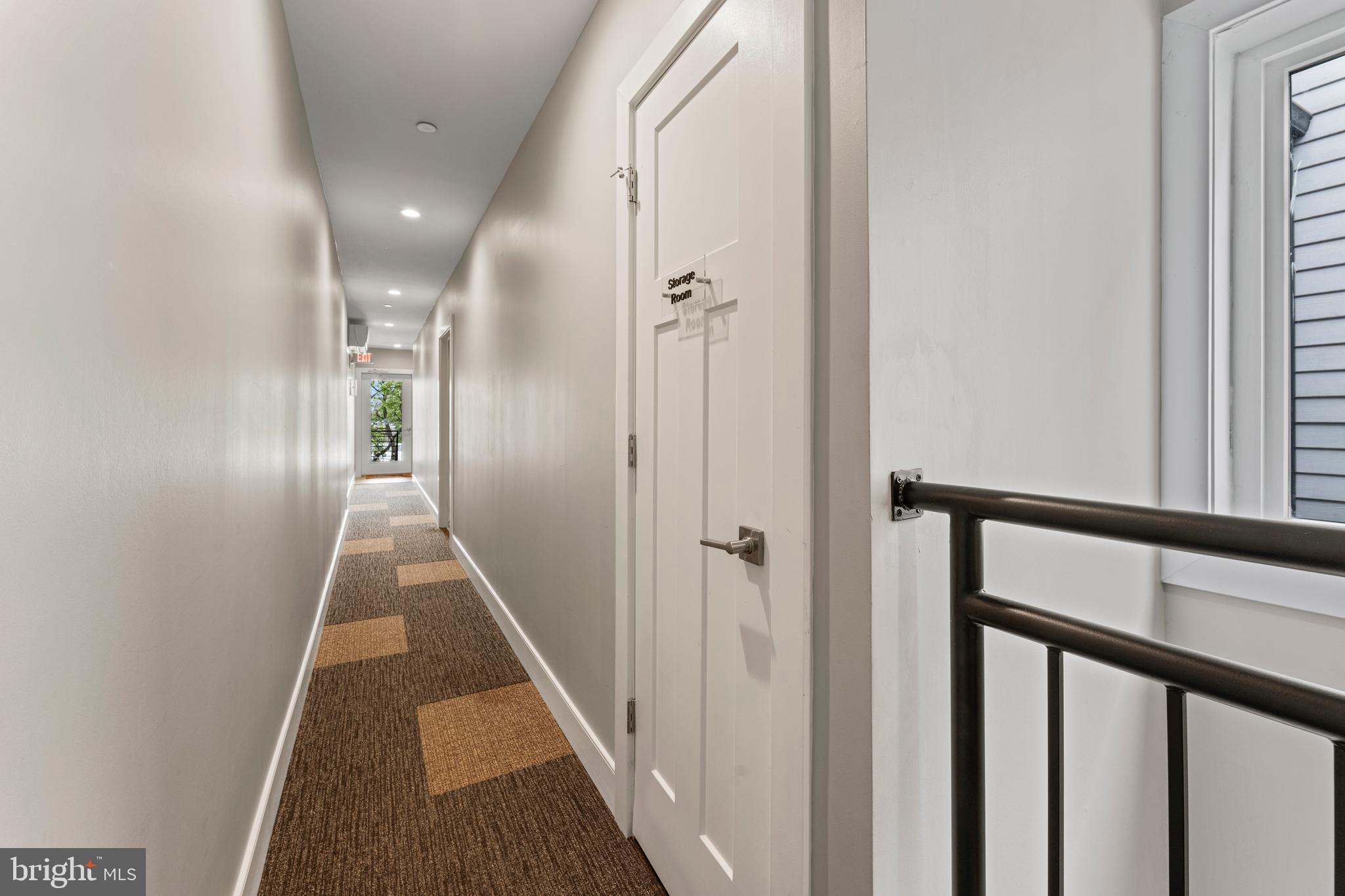 818 NW KENNEDY STREET NW 9