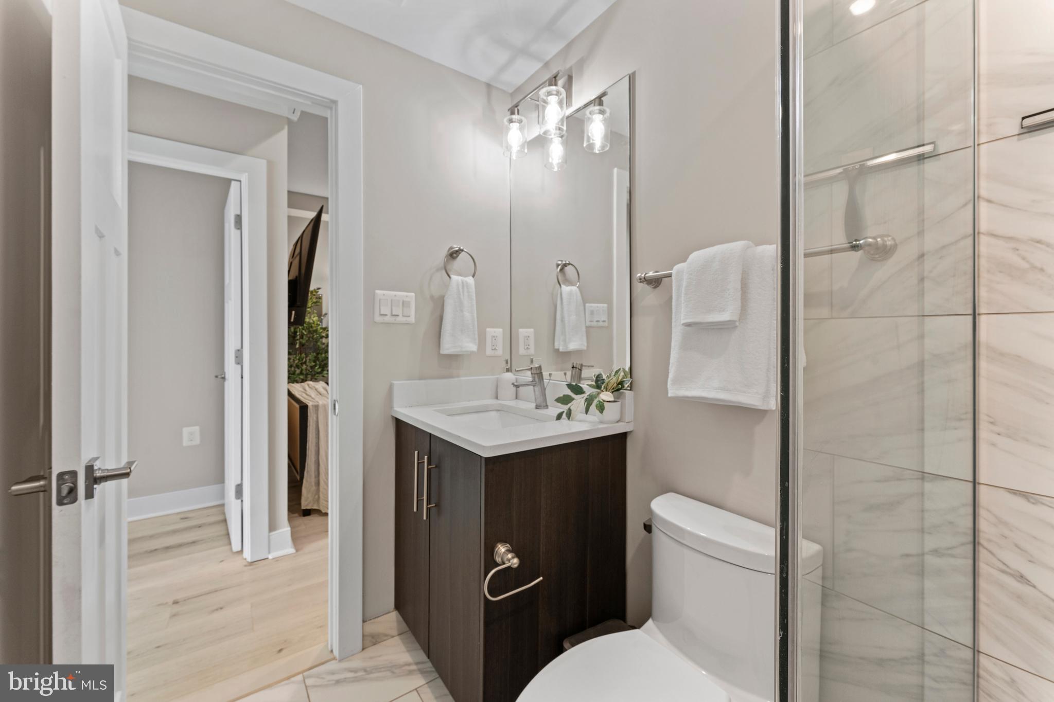 818 NW KENNEDY STREET NW 9