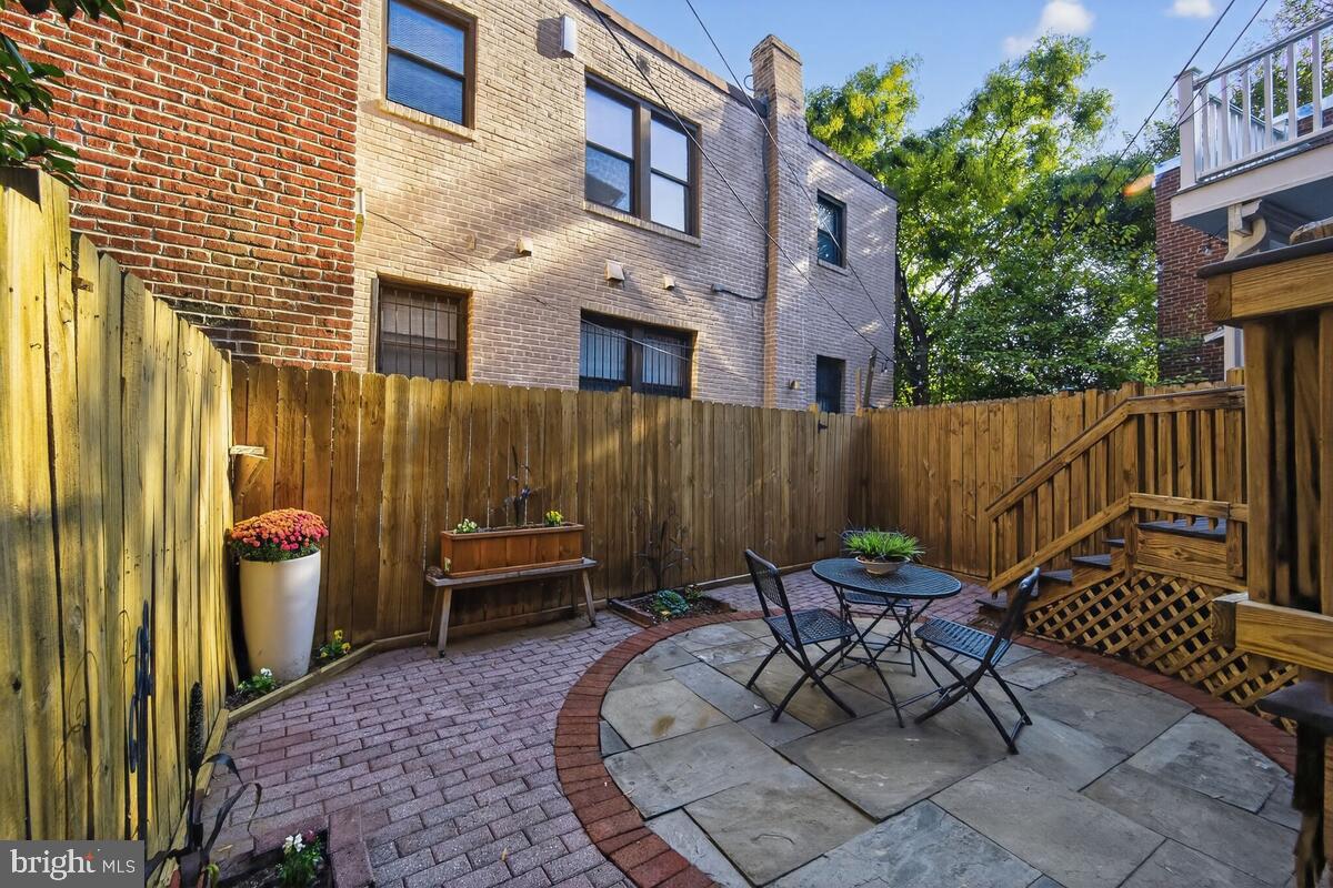 1327 SOUTH CAROLINA AVENUE SE