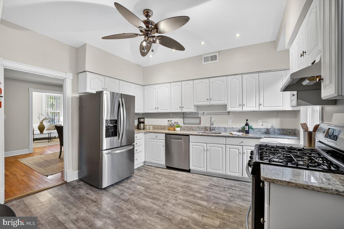 1327 SOUTH CAROLINA AVENUE SE