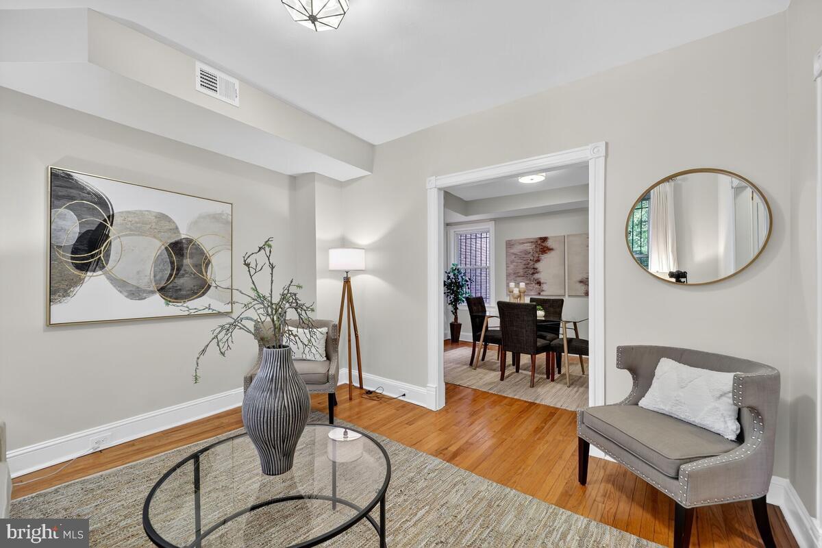 1327 SOUTH CAROLINA AVENUE SE