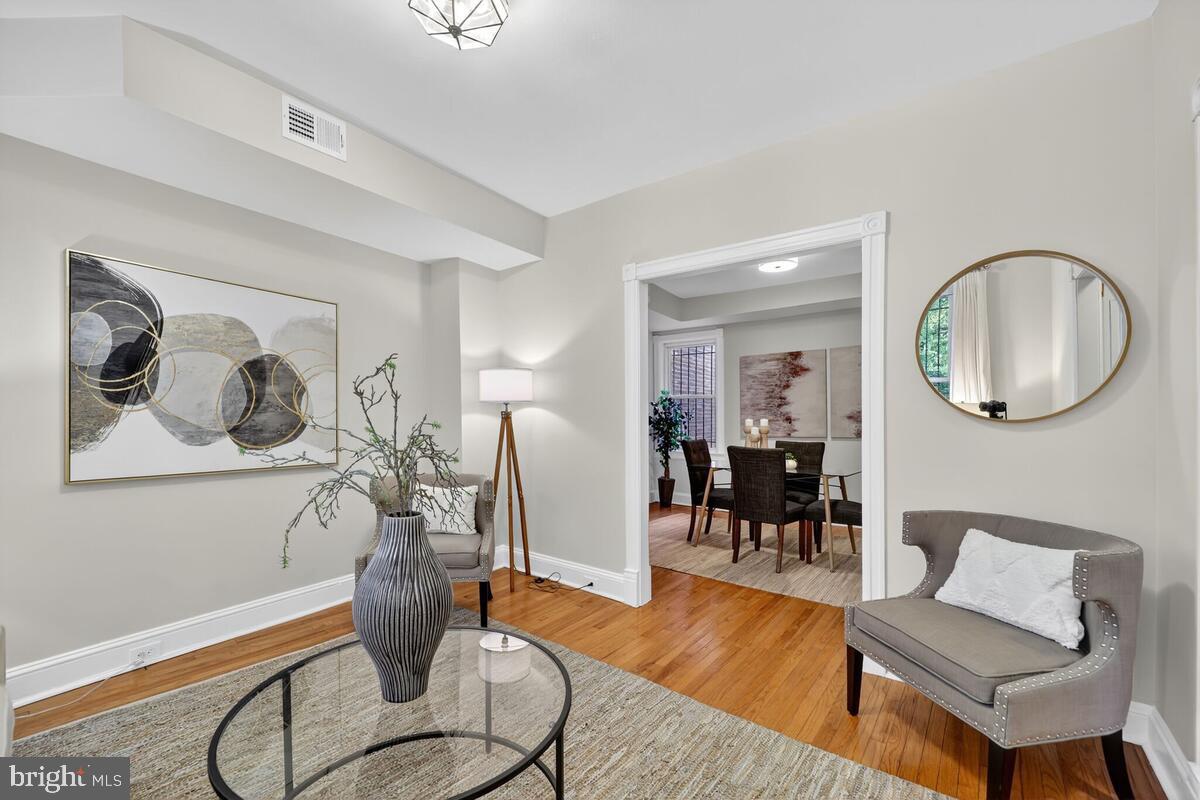 1327 SOUTH CAROLINA AVENUE SE