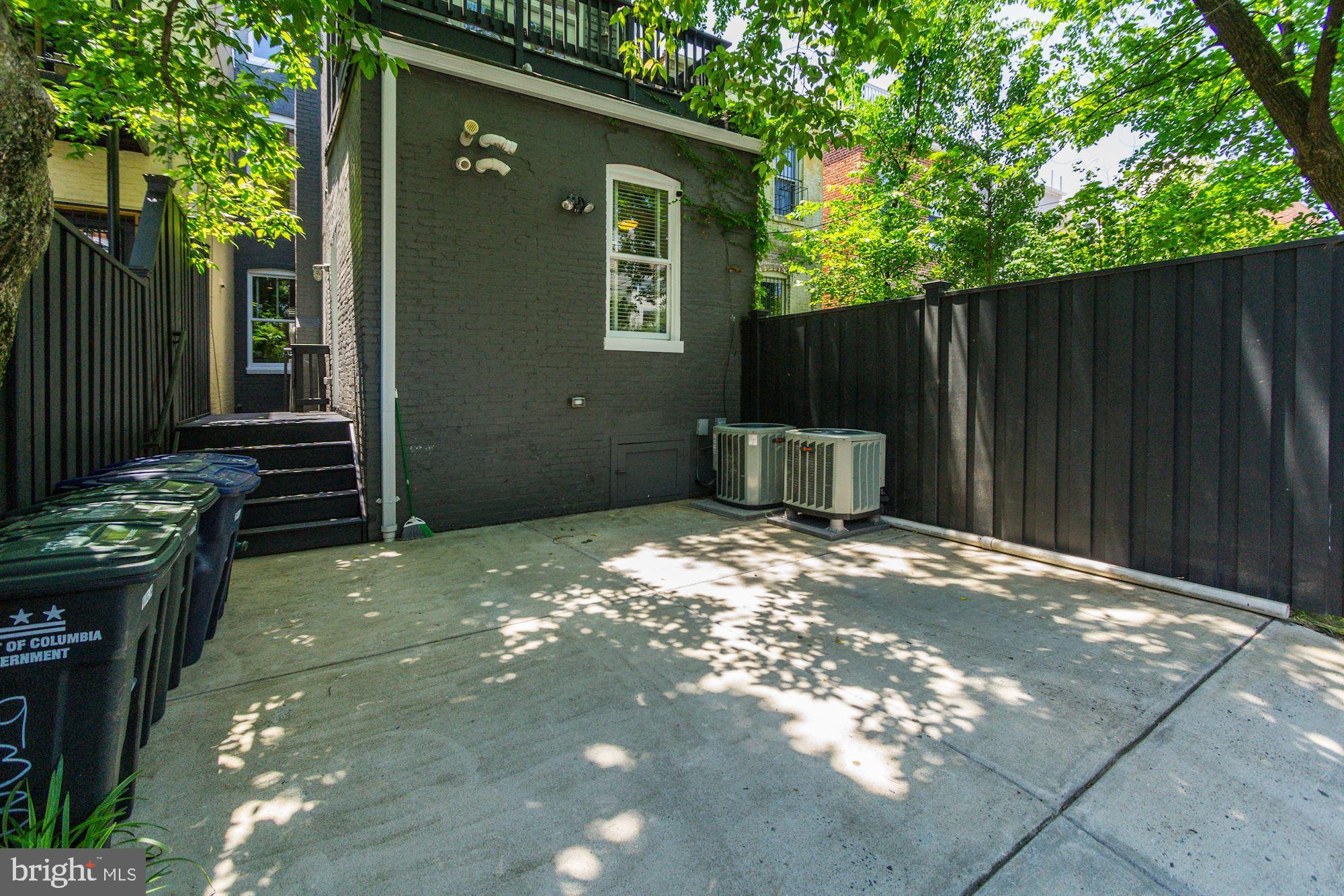 933 WESTMINSTER STREET NW