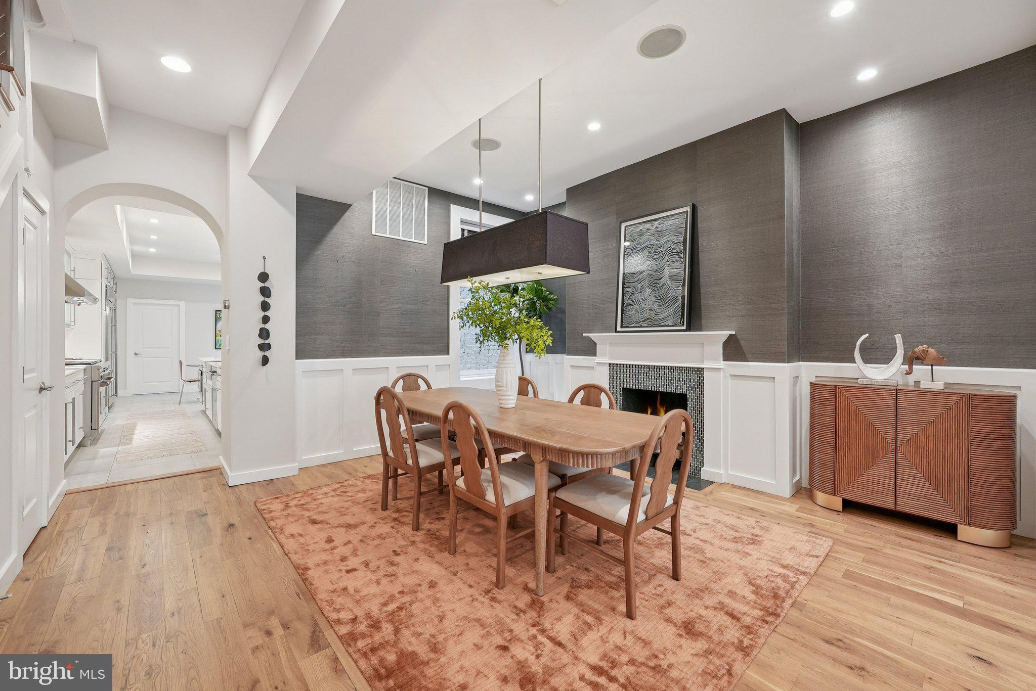 933 WESTMINSTER STREET NW