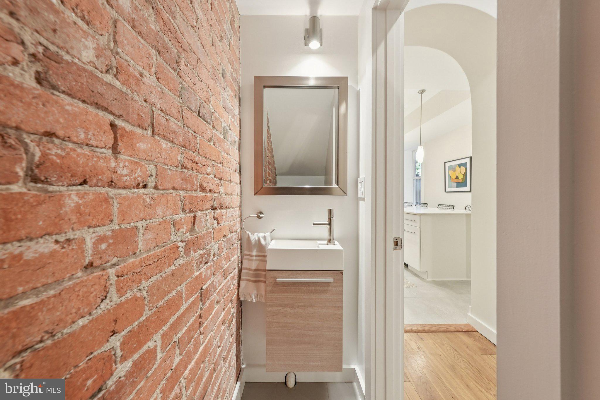 933 WESTMINSTER STREET NW