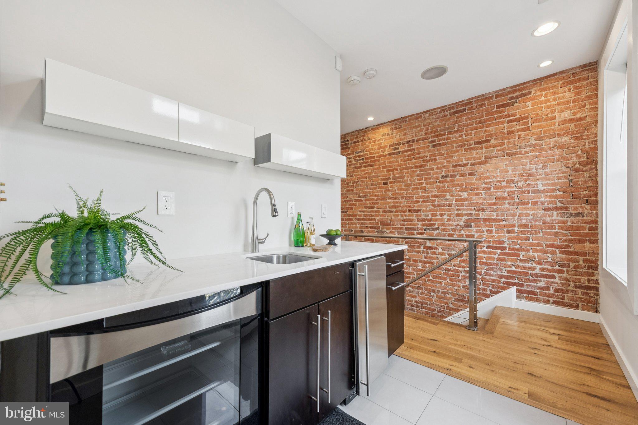 933 WESTMINSTER STREET NW