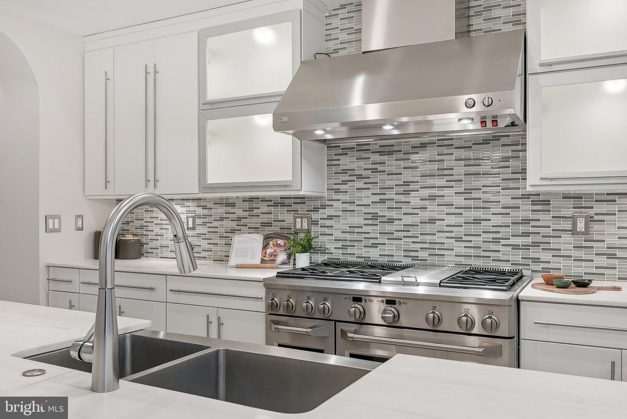 933 WESTMINSTER STREET NW