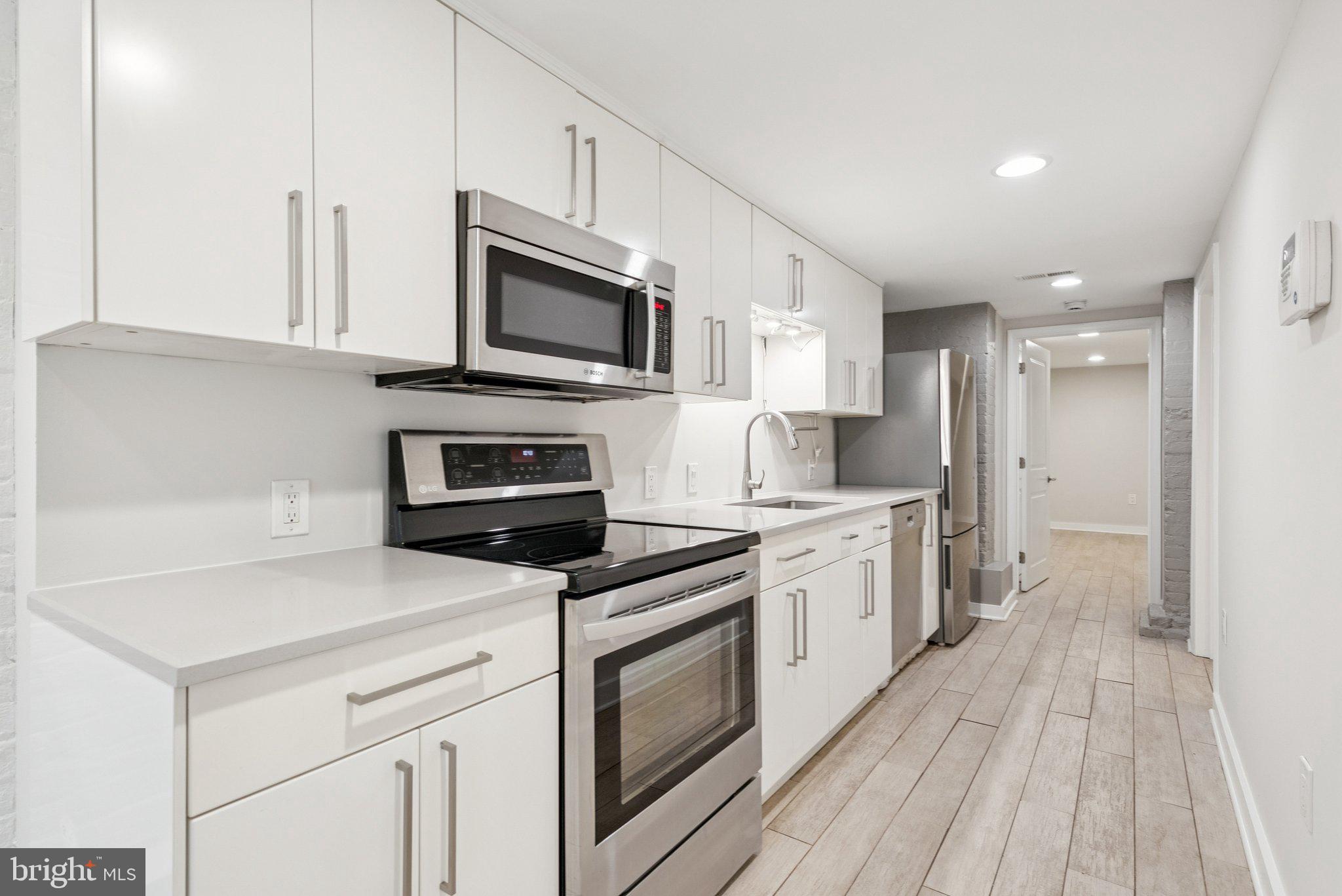 933 WESTMINSTER STREET NW