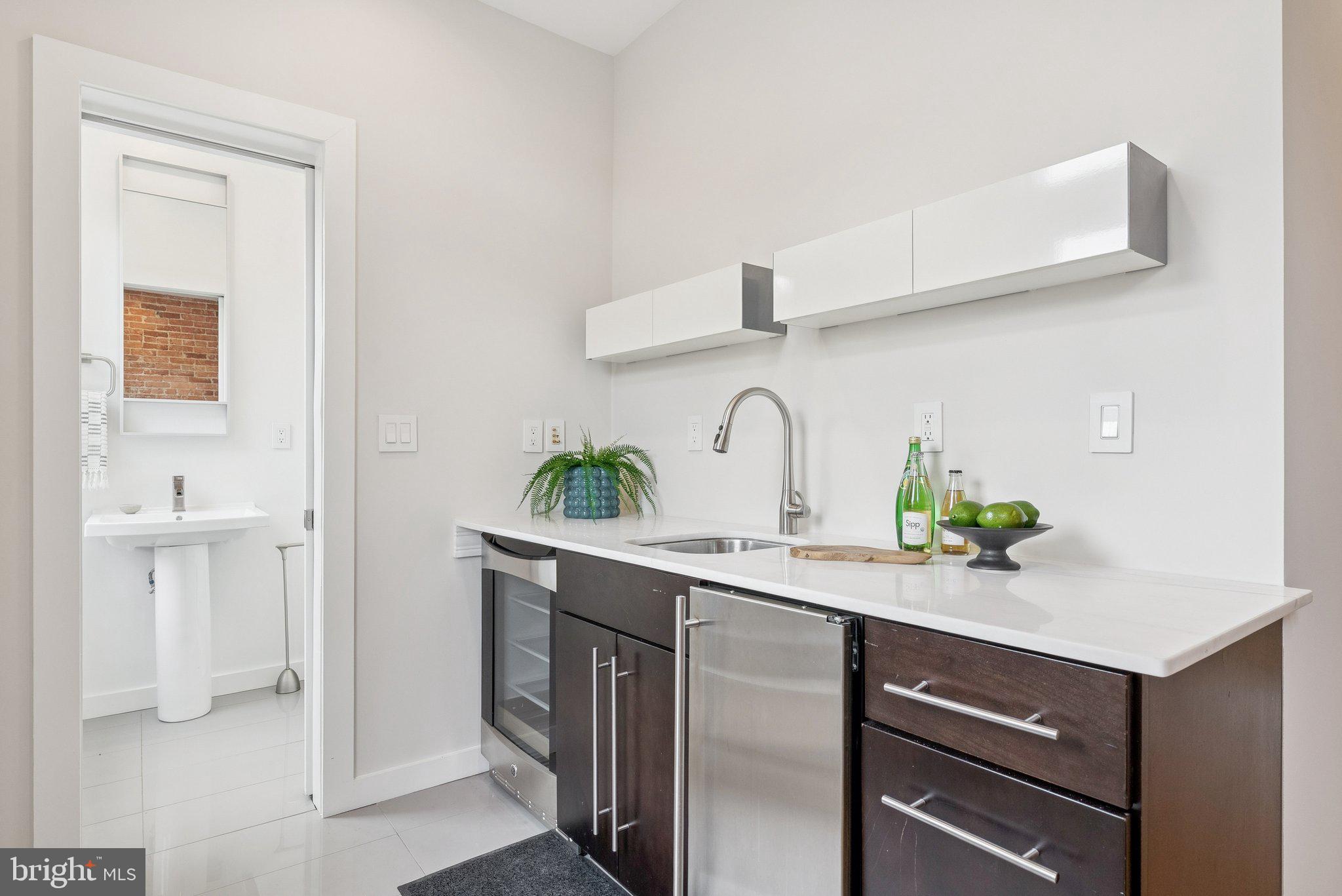 933 WESTMINSTER STREET NW