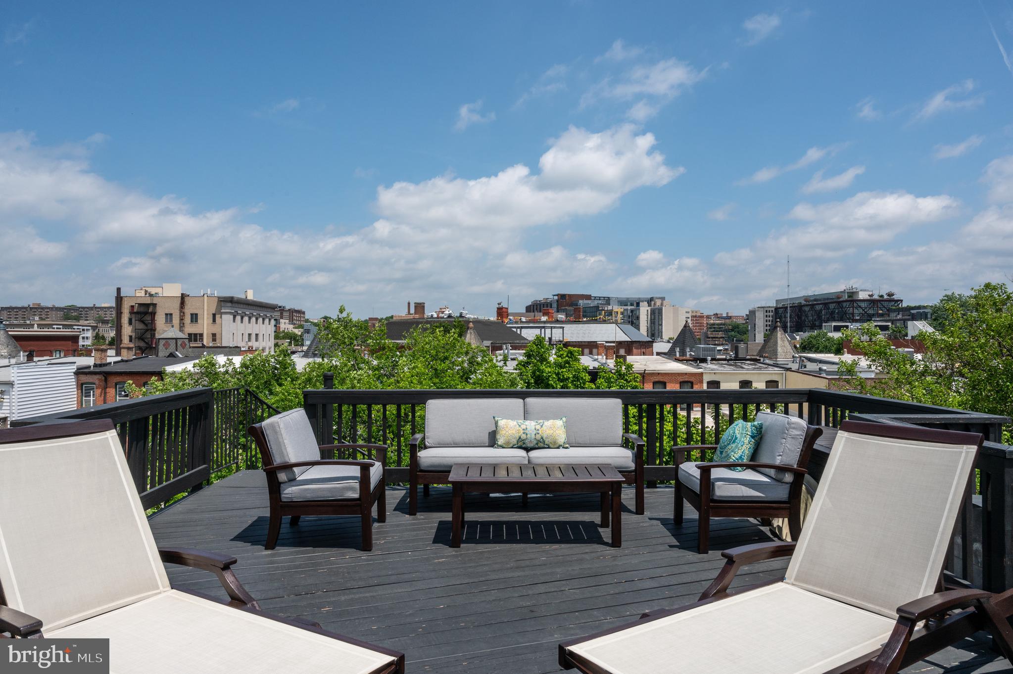 933 WESTMINSTER STREET NW