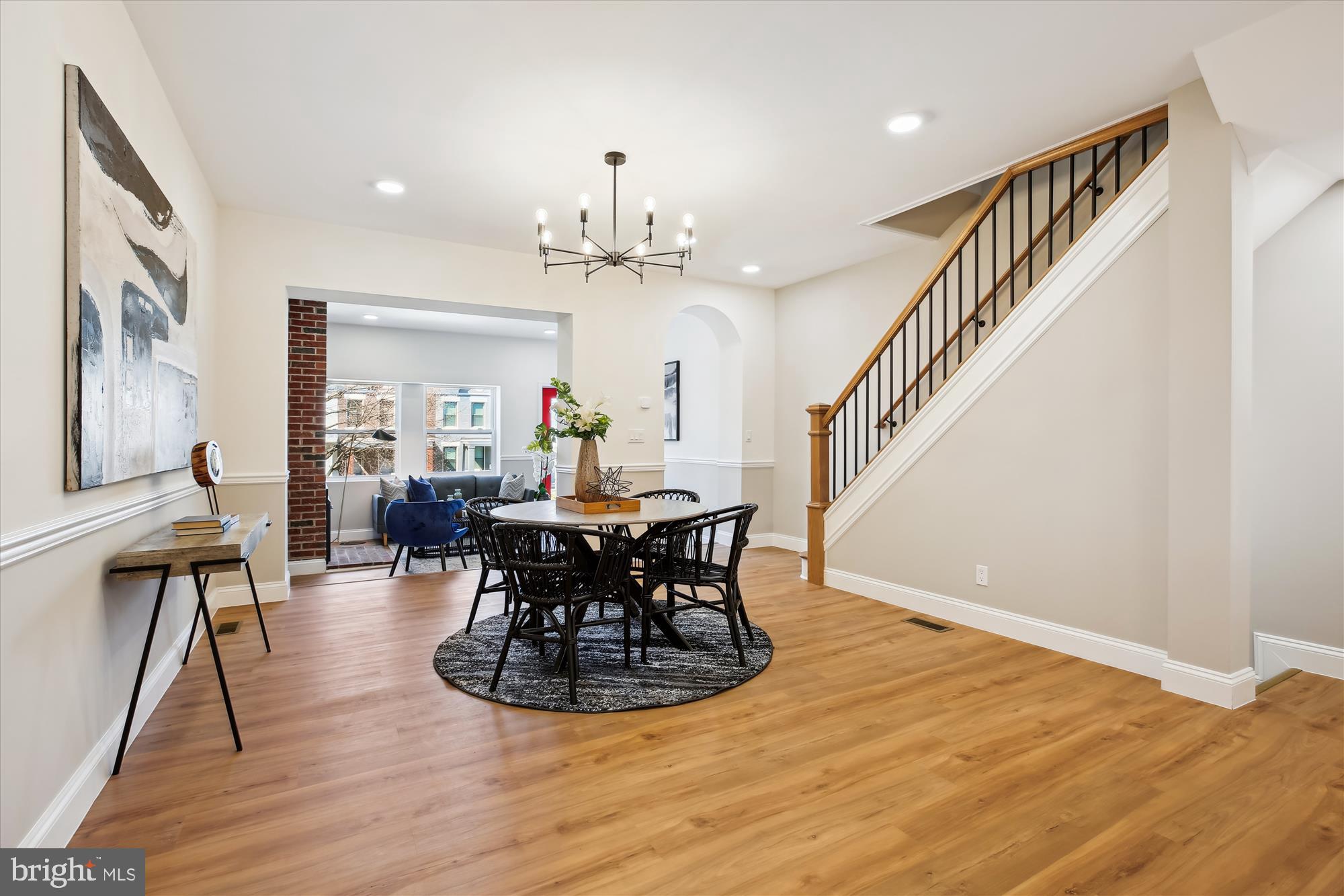 329 15TH STREET NE