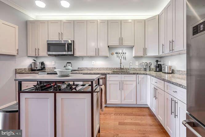 1928 3RD STREET NE 2
