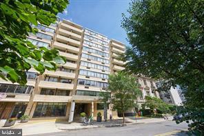 1325 18TH STREET NW 703