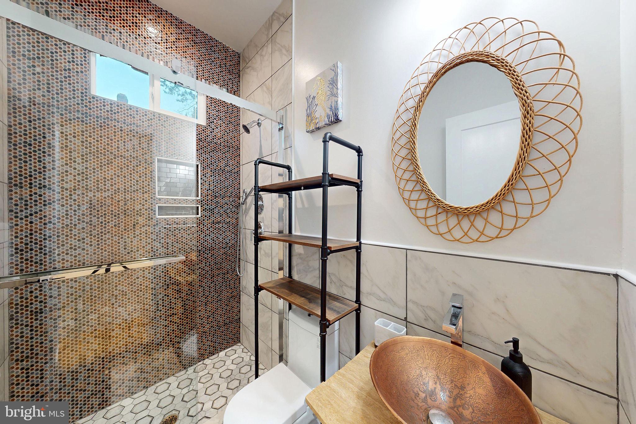 2806 FRANKLIN STREET NE