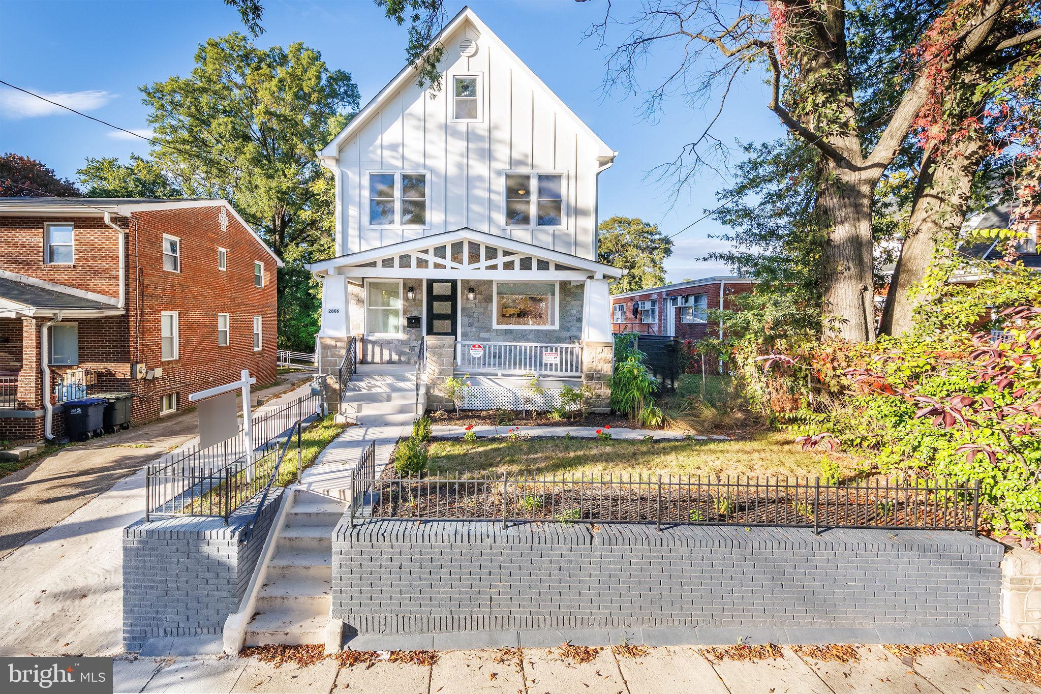 2806 FRANKLIN STREET NE