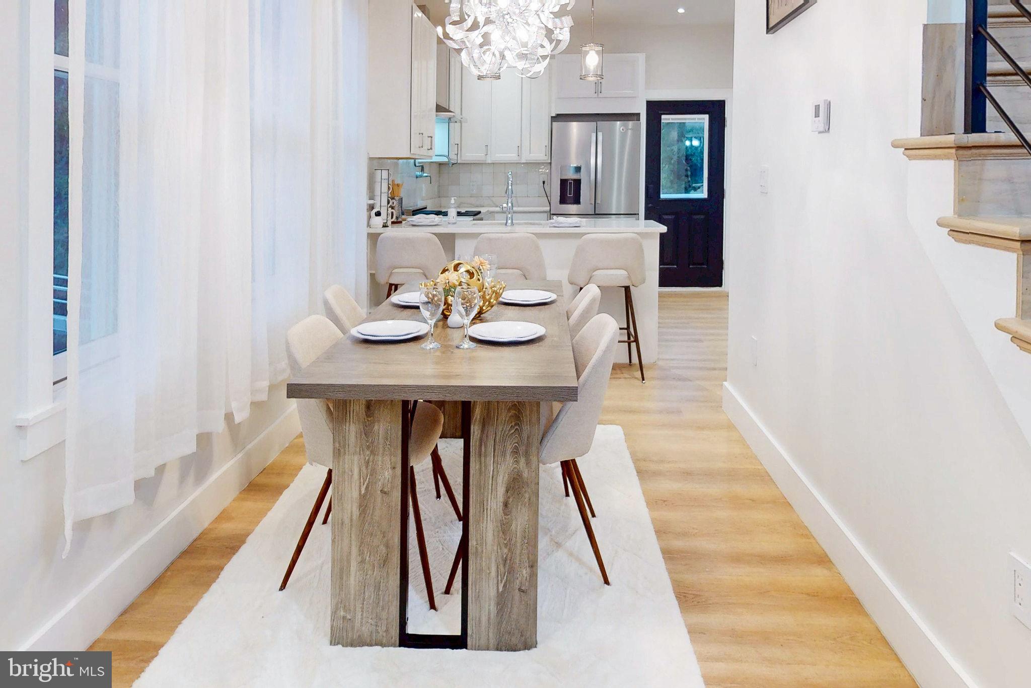 2806 FRANKLIN STREET NE