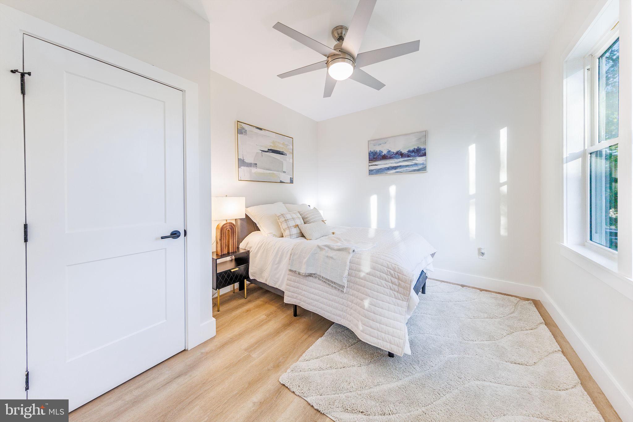 2806 FRANKLIN STREET NE