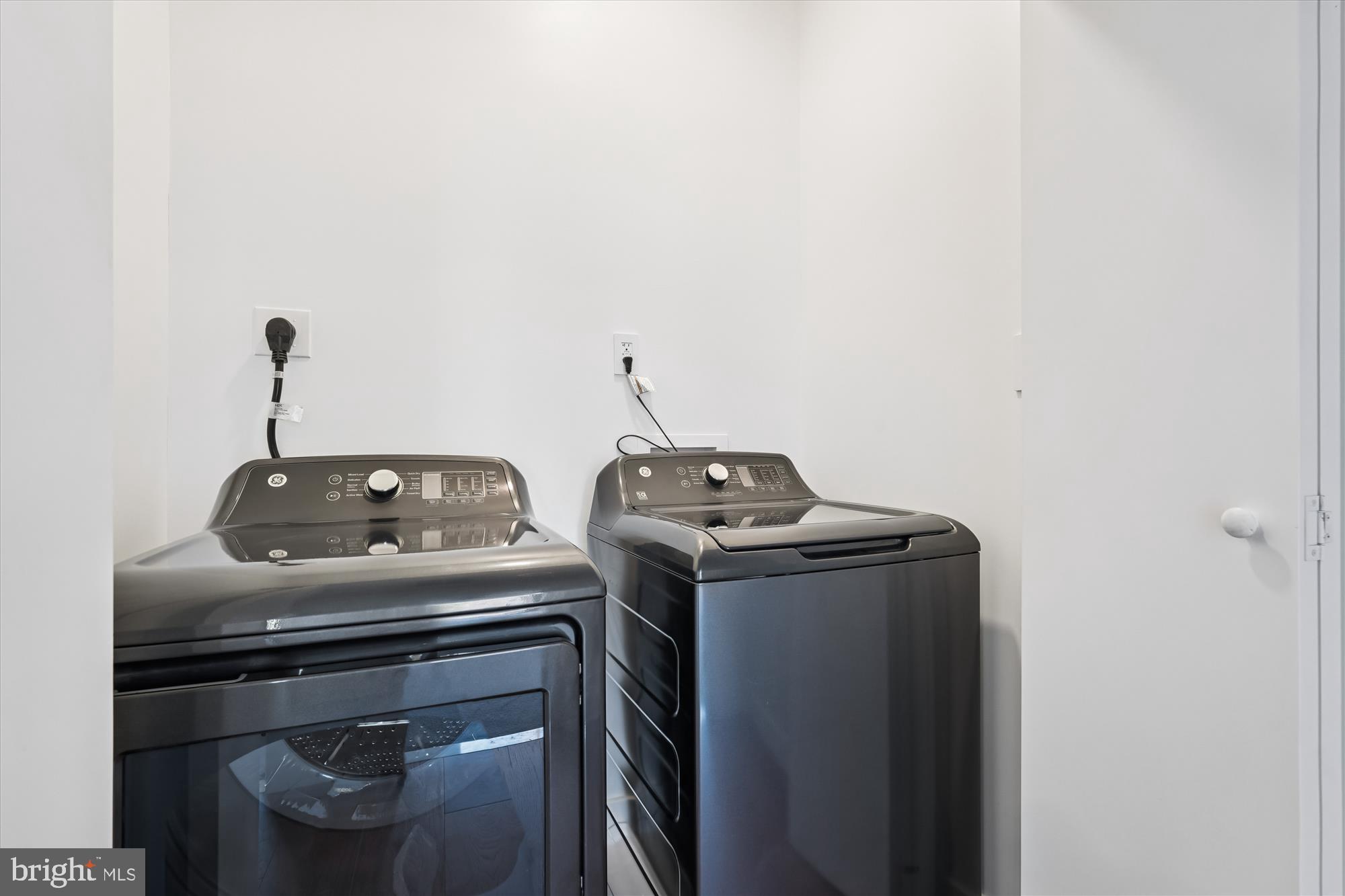 951 SHEPHERD STREET NW