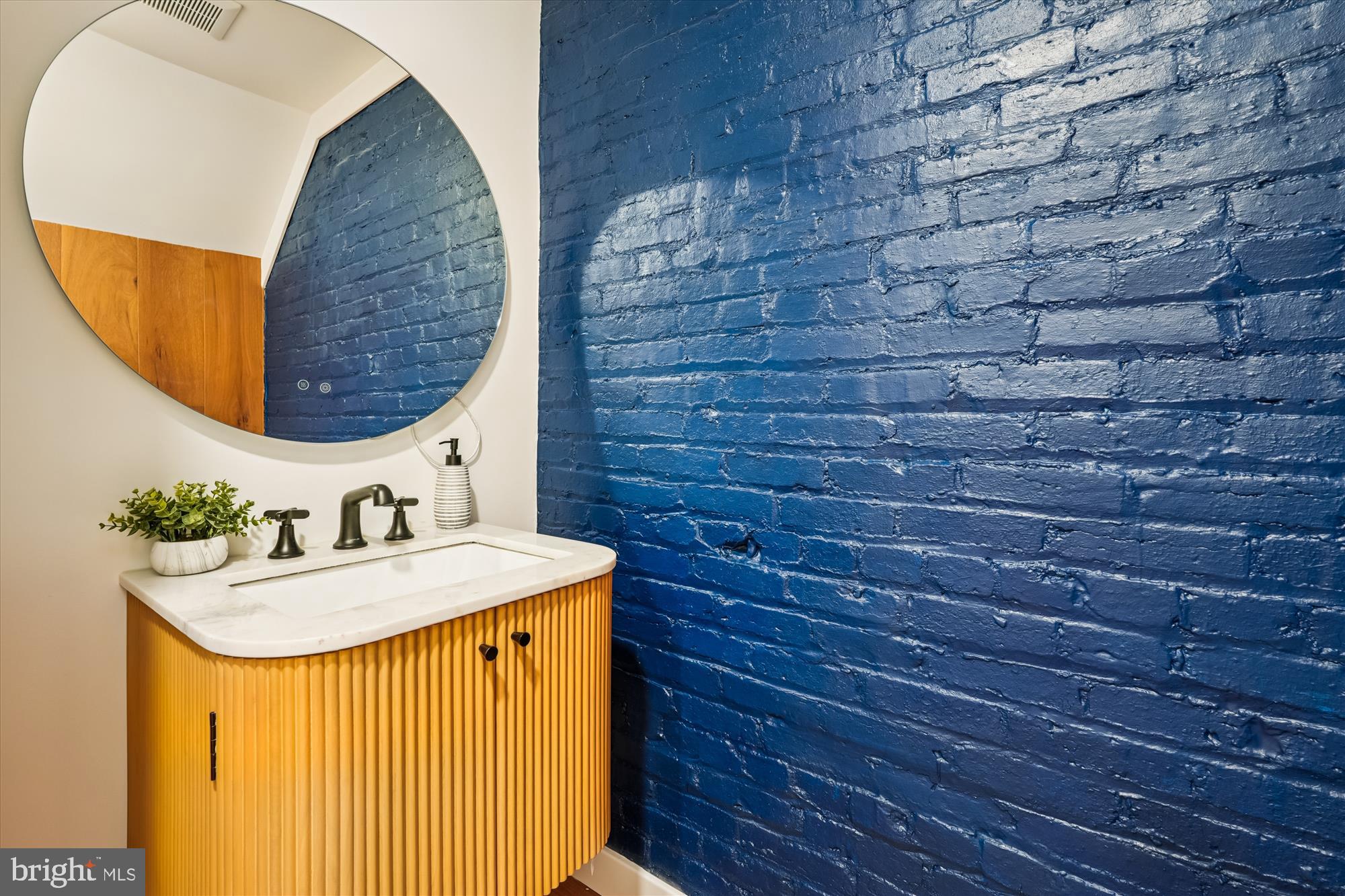 951 SHEPHERD STREET NW