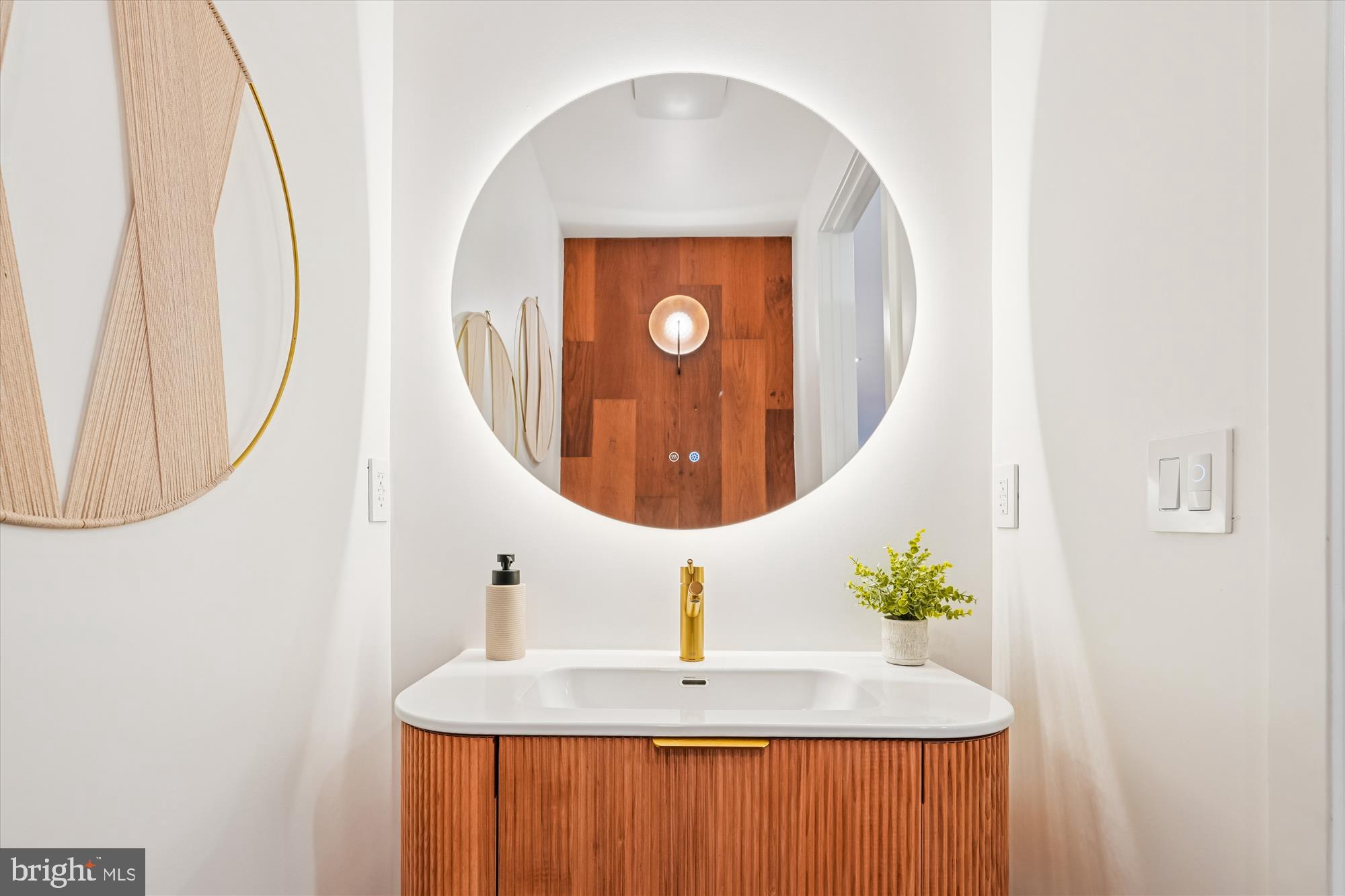 951 SHEPHERD STREET NW