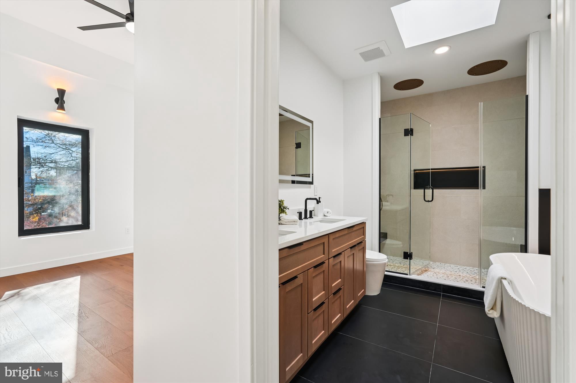 951 SHEPHERD STREET NW